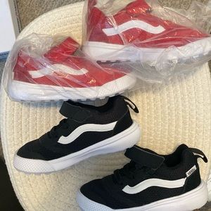 2 pairs Vans Ultra Range Rapidweld size 5 toddler
